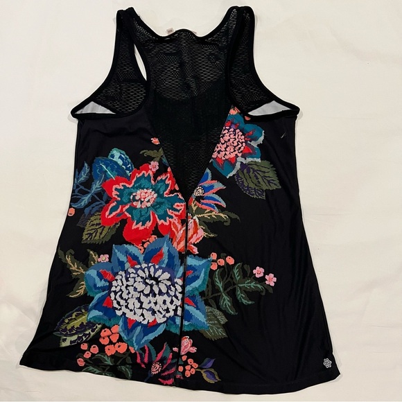 Nannette Lepore floral workout tank top size small - Picture 4 of 4
